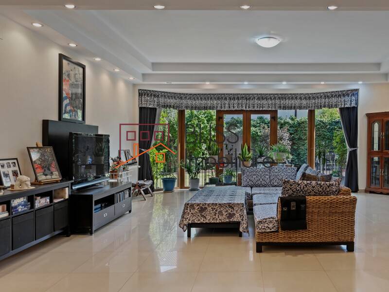Villa 8 Rooms Solar-heated Pool, Double Garage – Iancu Nicolae, Bucharest / Ilfov | Bliss Imobiliare / Photo 3 - BLISS Imobiliare